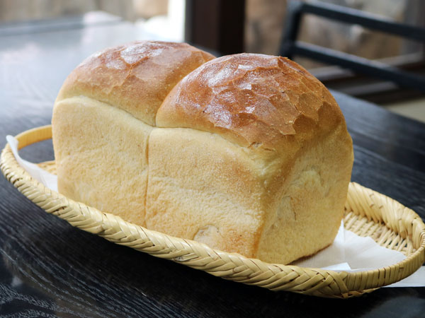 フランボワーズの上食パン