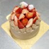 イチゴたっぷりチョコクリームケーキ