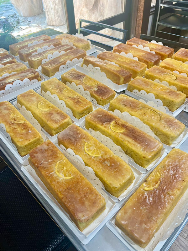 お歳暮にはみかんケーキ