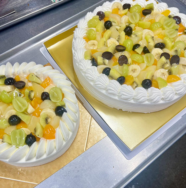 秋の生クリームデコレーション