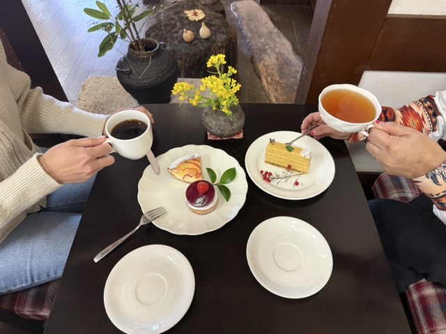 飲み物はアメリカンコーヒーとアールグレーをチョイスされました。